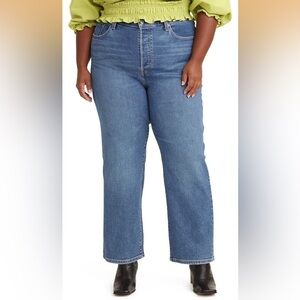 Levi's Women's Ribcage Straight Ankle Jeans in Medium Blue